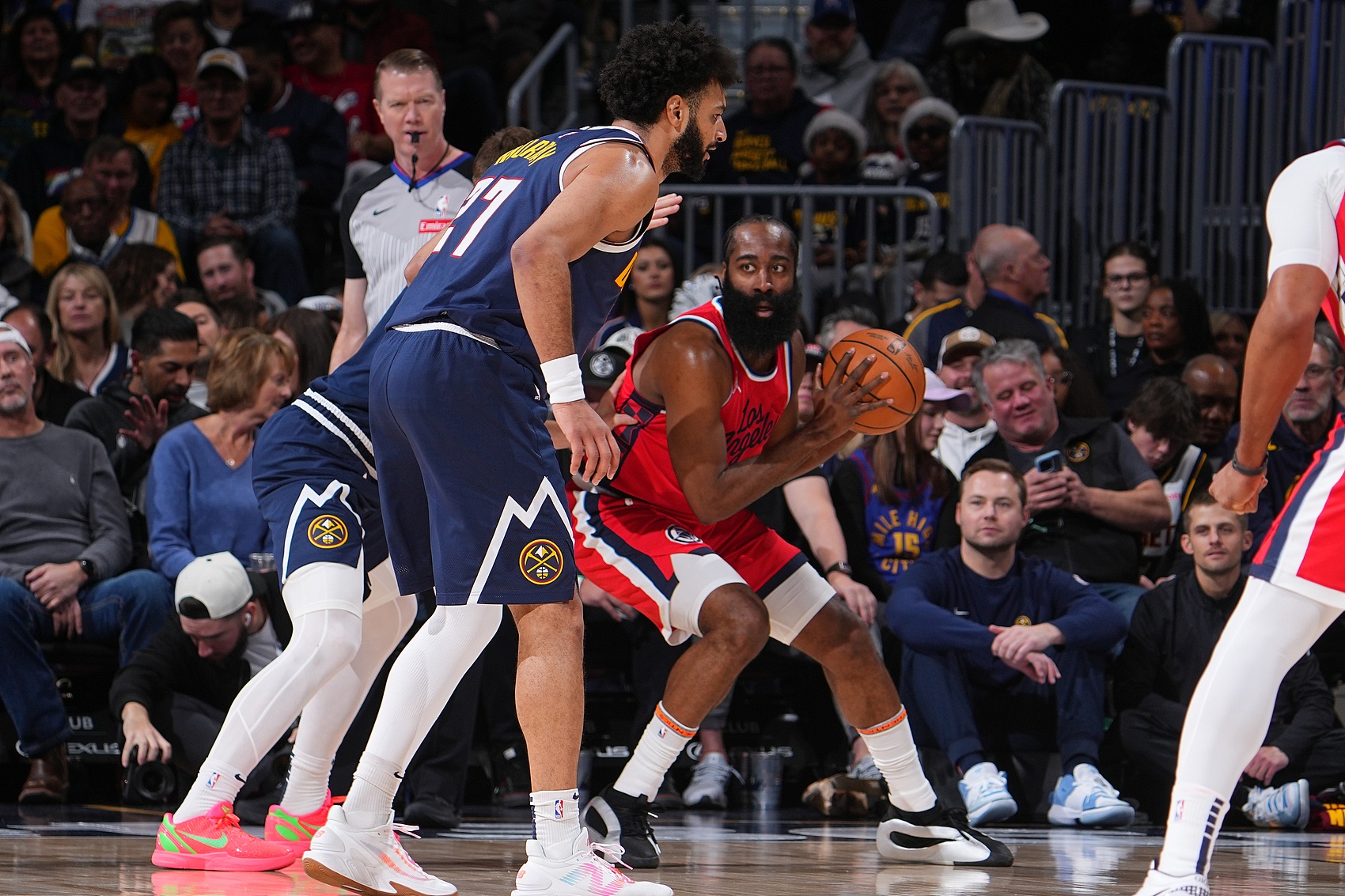 爱游戏game-赛前NBA季后赛焦点战；奥兰多魔术防线松动；震撼外界；高层口径保持一致的简单介绍-爱游戏game