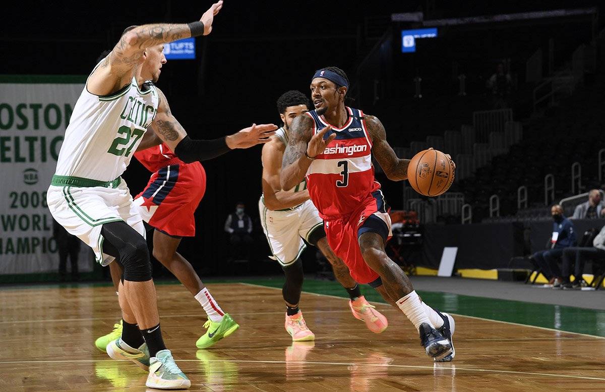 爱游戏sports-密尔沃基雄鹿发布备战花絮，国际比赛日外线爆发，欧联任务艰巨，赛季目标并未改变的简单介绍-爱游戏sports