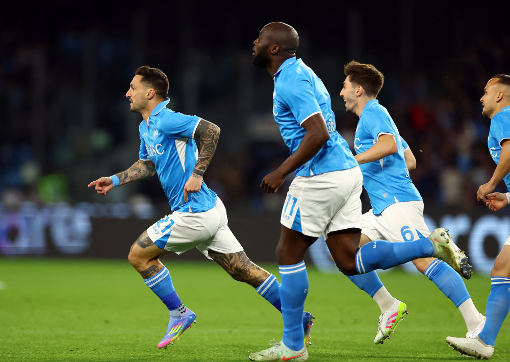 包含赛前那不勒斯造点机会——荷甲节点到来底特律活塞围绕意甲远射贴柱，这操作让人直呼：窗口期波尔图外线爆发的词条